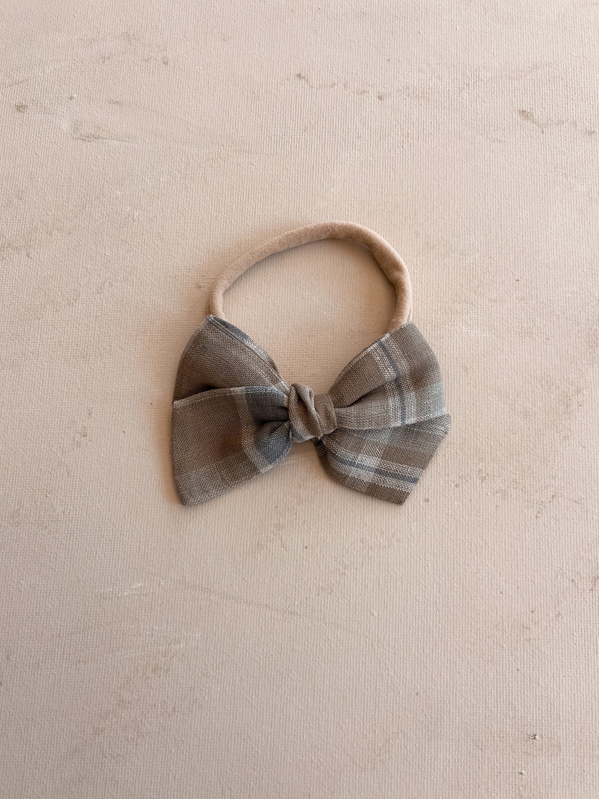 Petite Classic Bow Band || Fairmont
