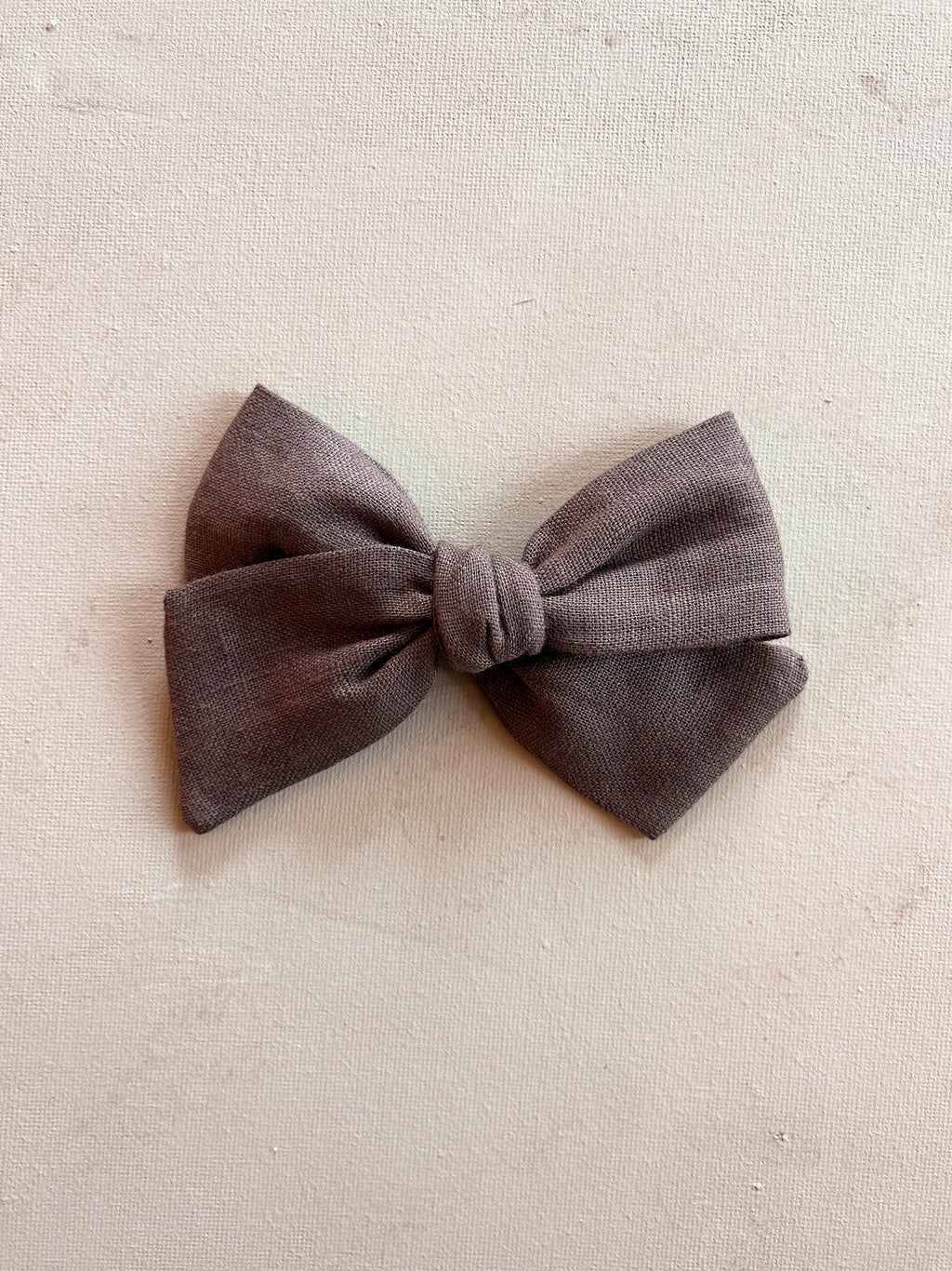 Classic Bow Clip || Le Chocolat