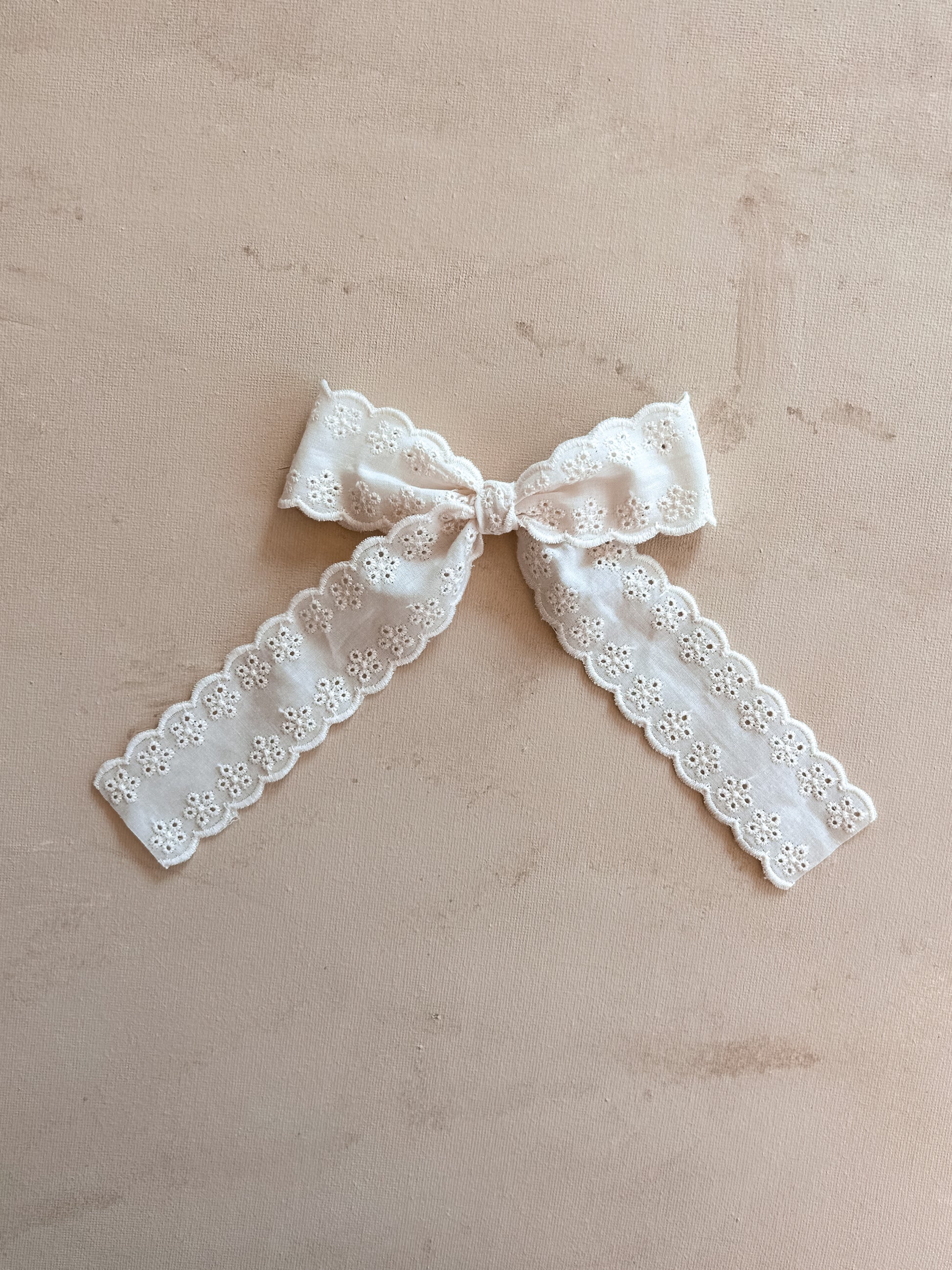 Oversized Ribbon Bow Clip || Evette