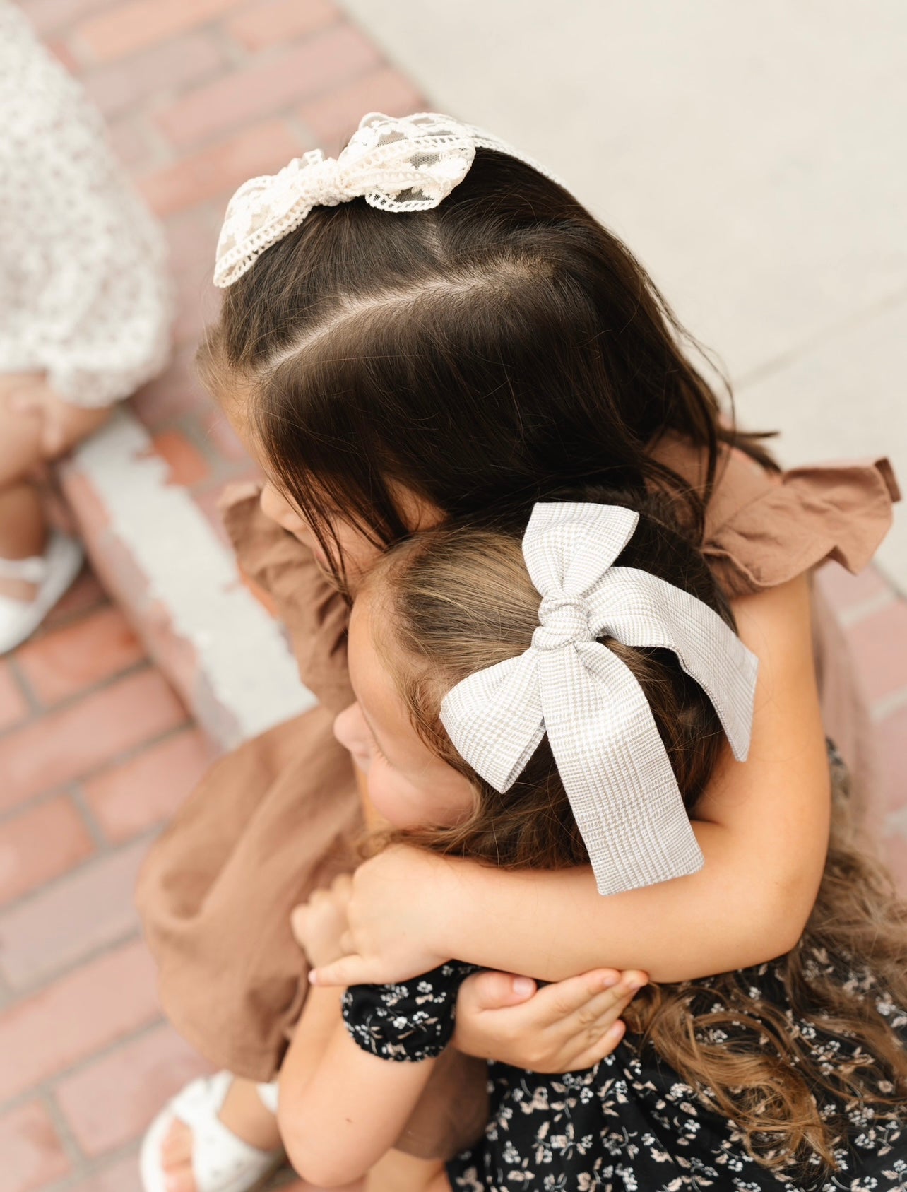 Oversized Bow Clip || Carden