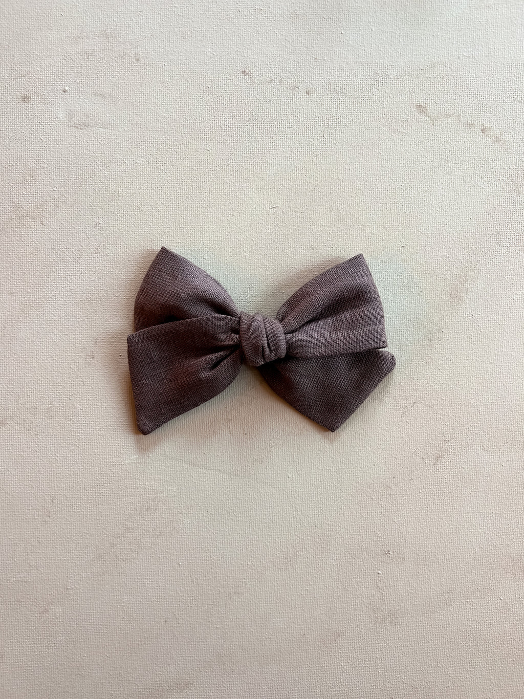 Classic Bow Clip || Le Chocolat