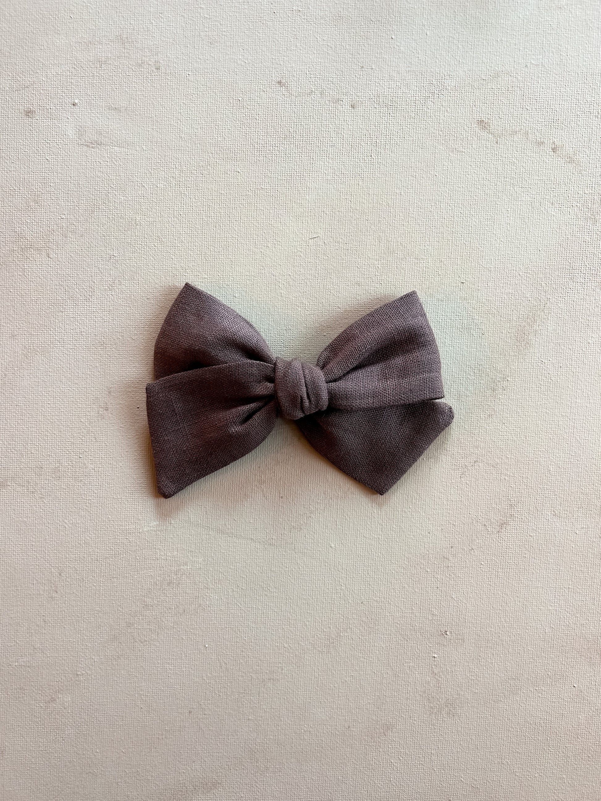 Classic Bow Clip || Le Chocolat
