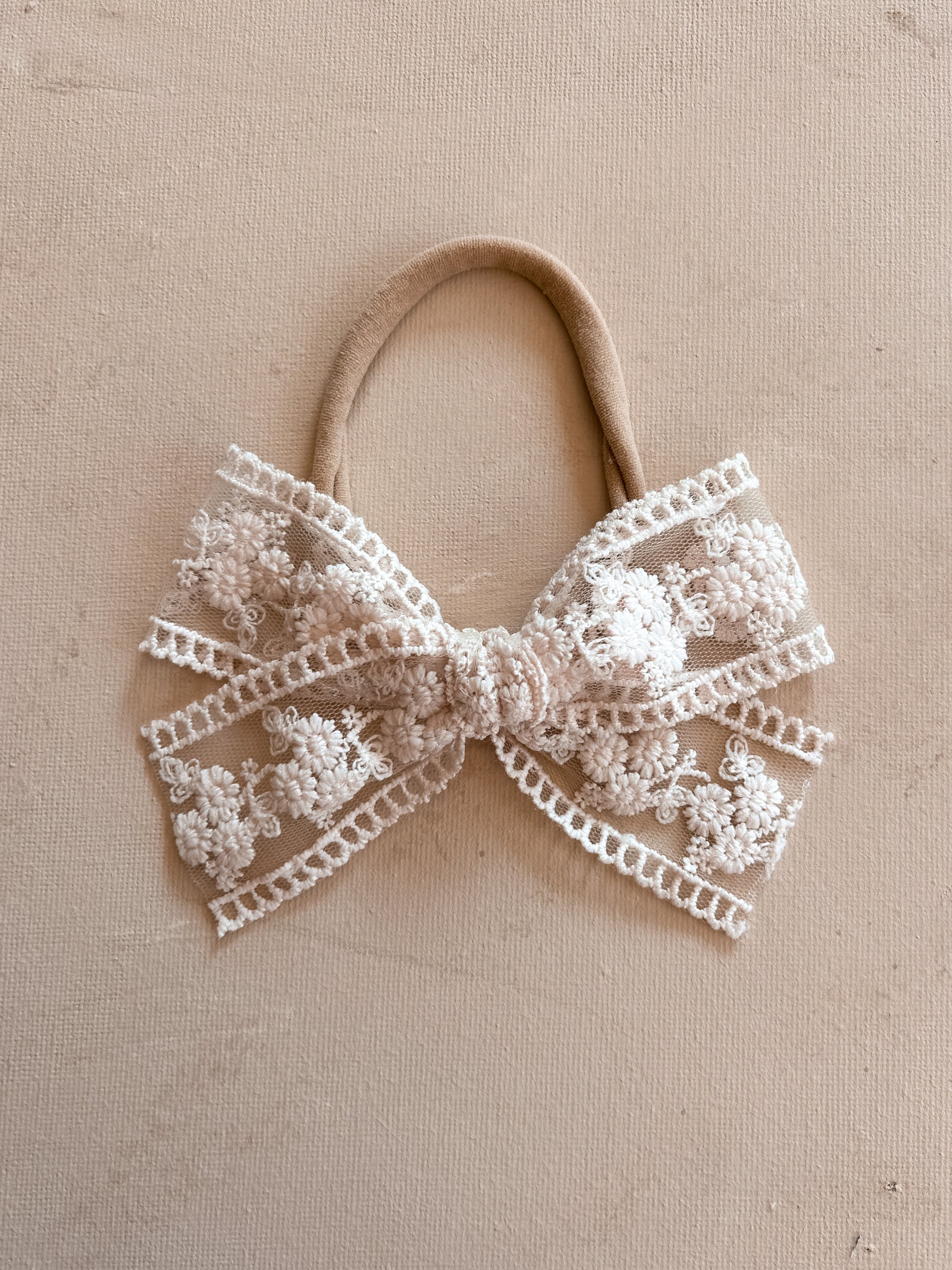 Classic Ribbon Bow Band || Aurelia