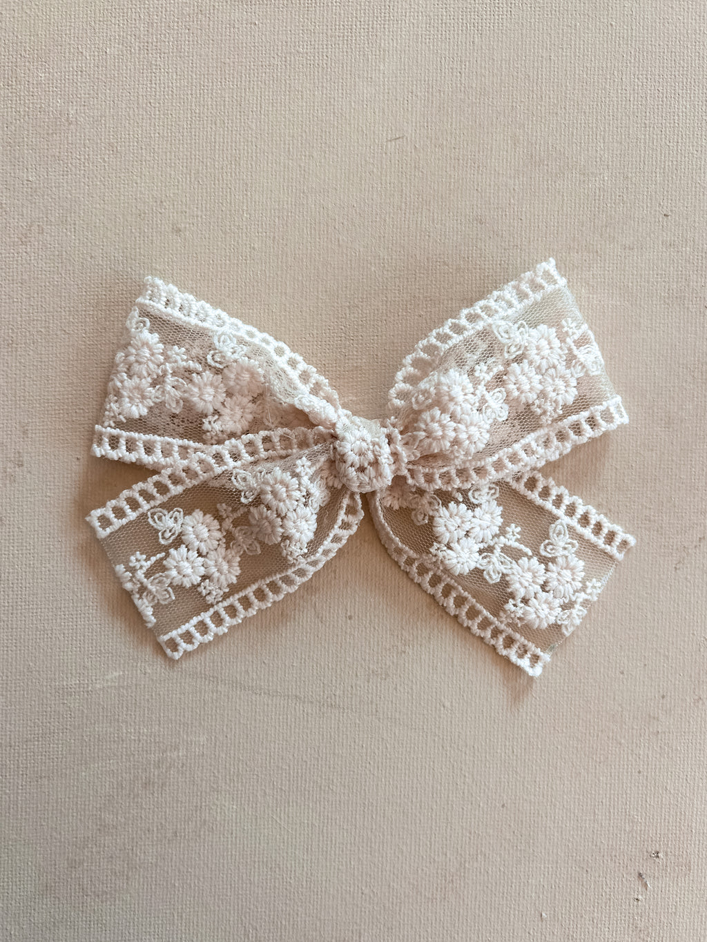 Classic Ribbon Bow Clip || Aurelia