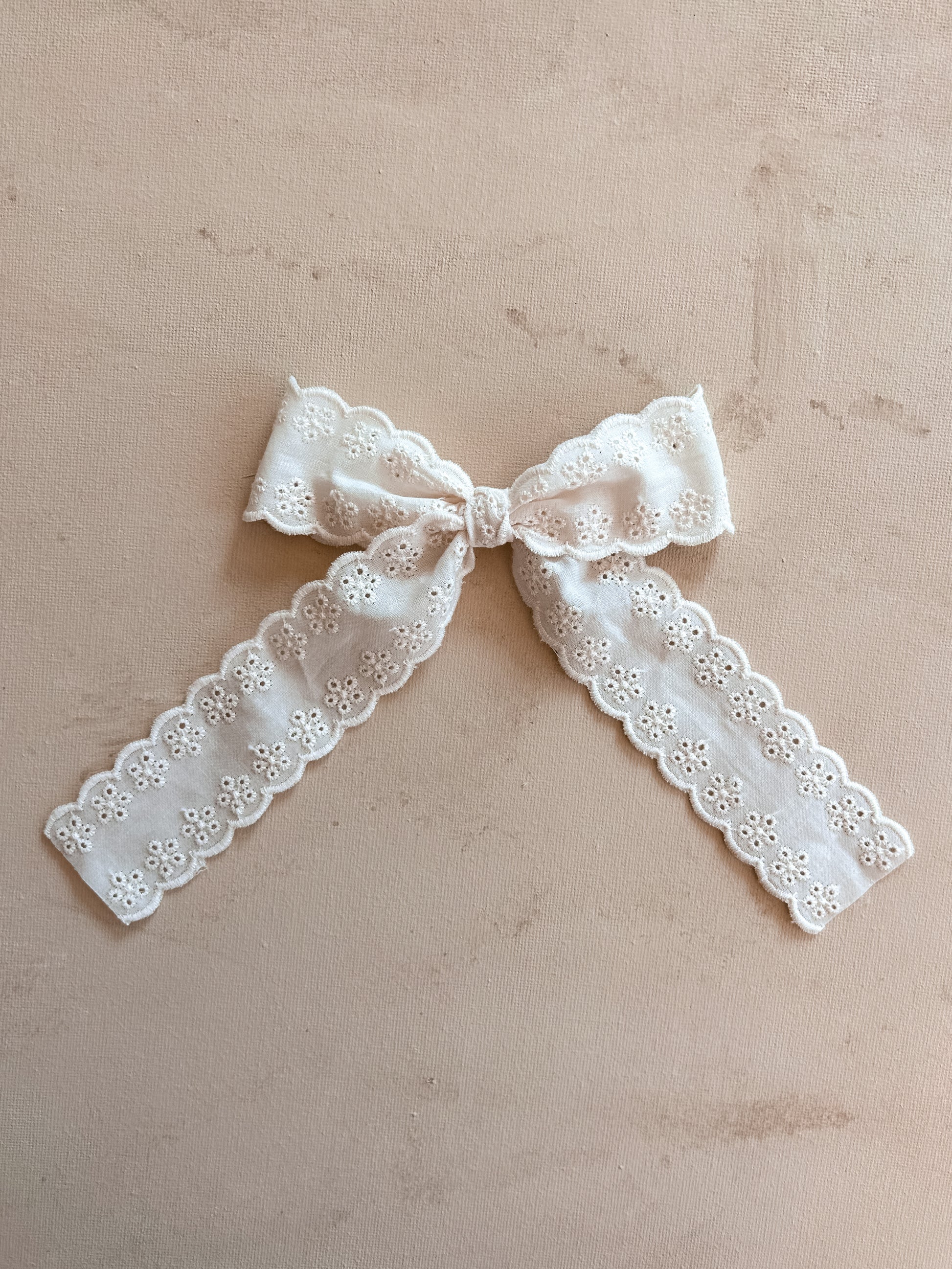 Oversized Ribbon Bow Clip || Evette