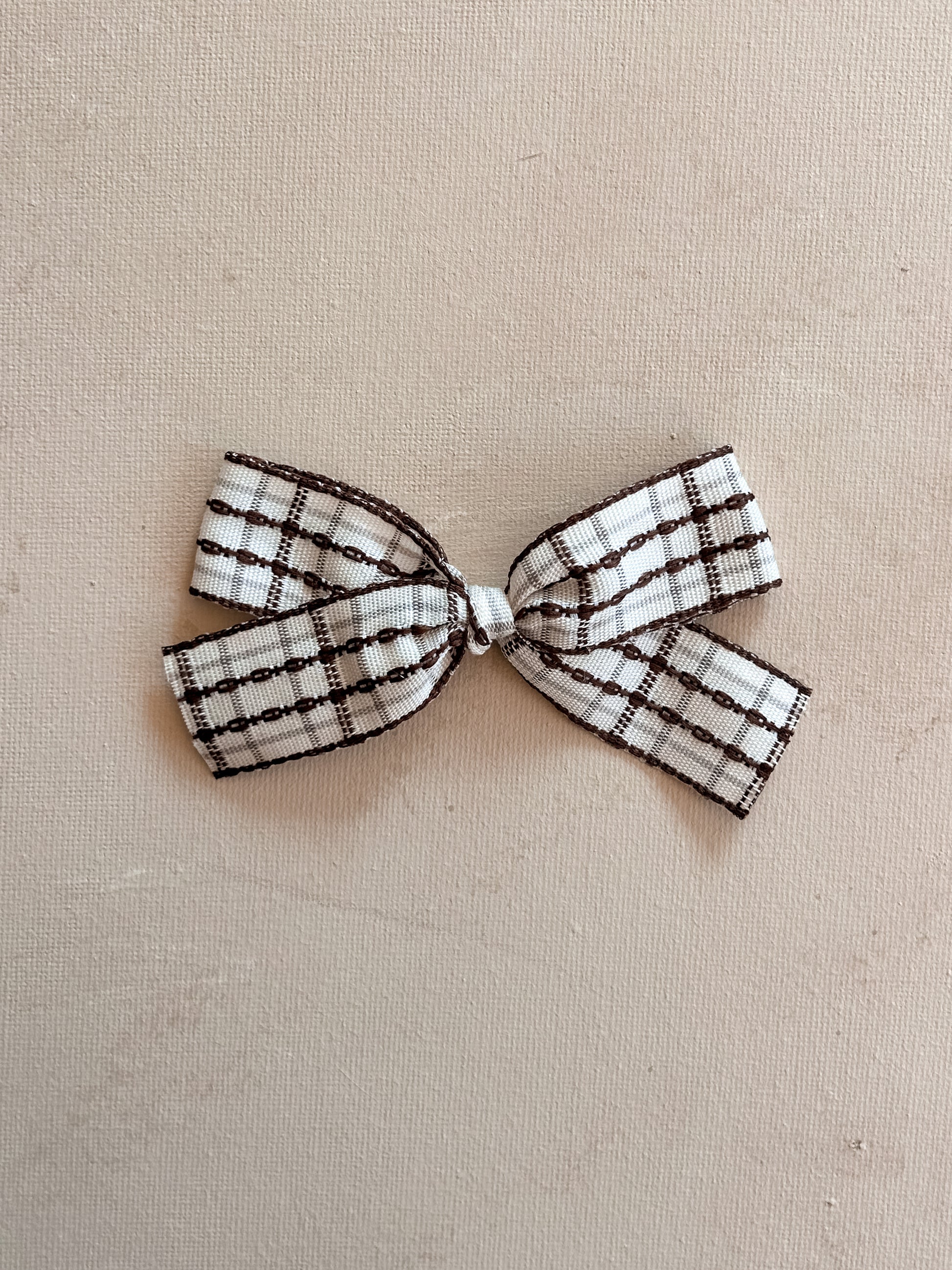 Petite Ribbon Bow Clip || Latte