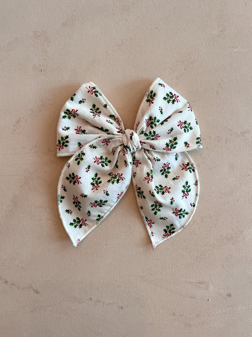 Fable Bow Clip || Holly
