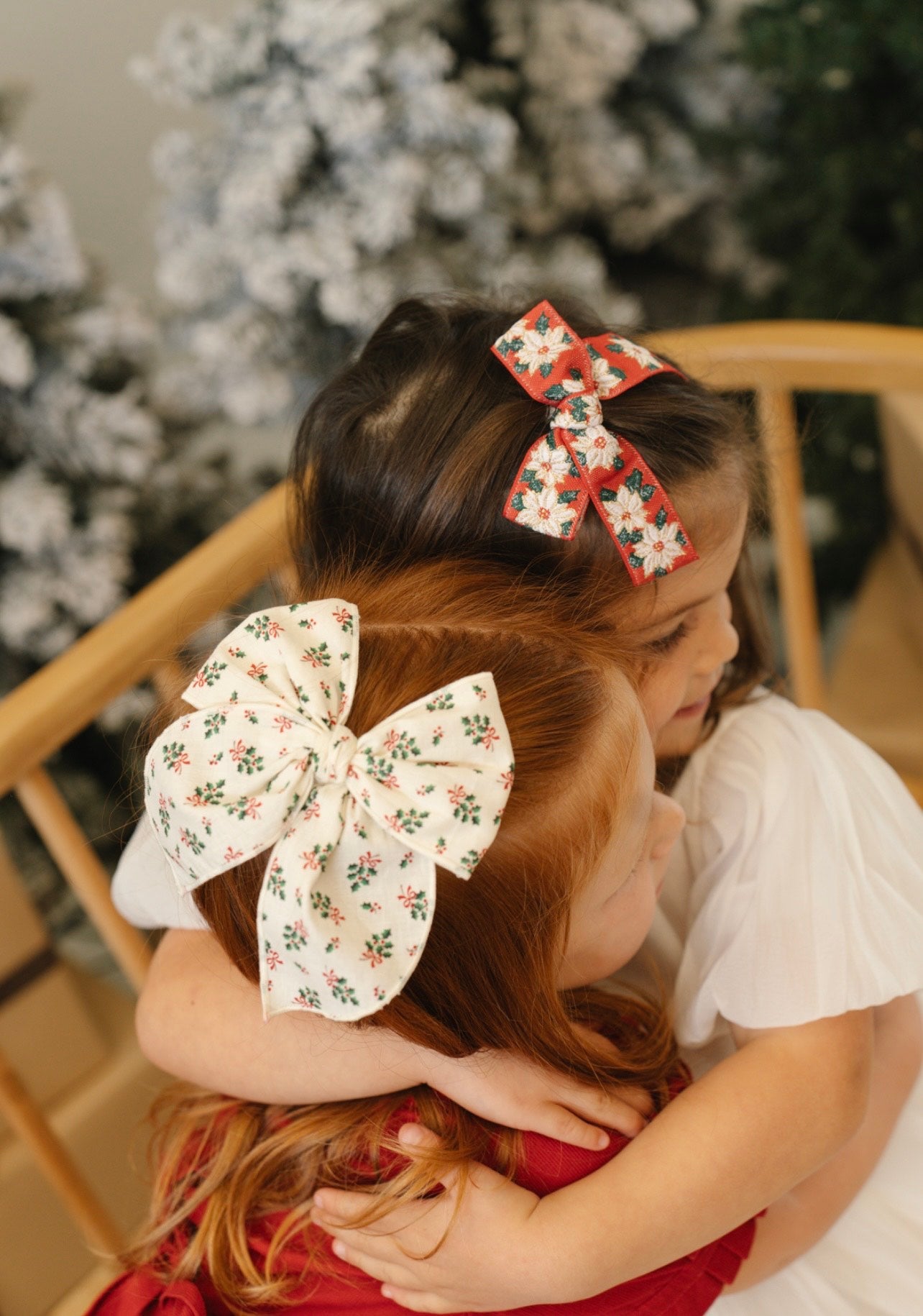 Fable Bow Clip || Holly