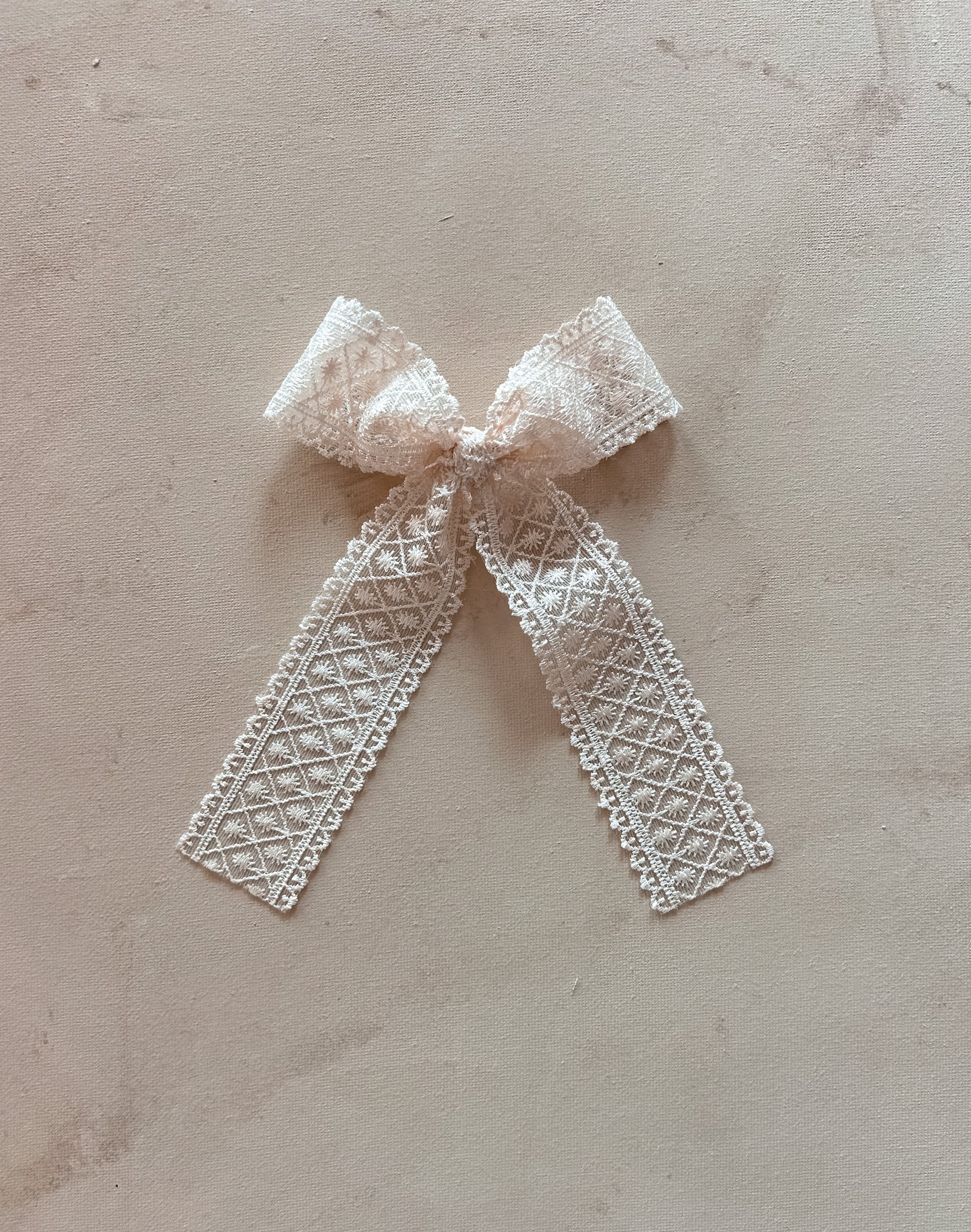 Oversized Ribbon Bow Clip || Vixen