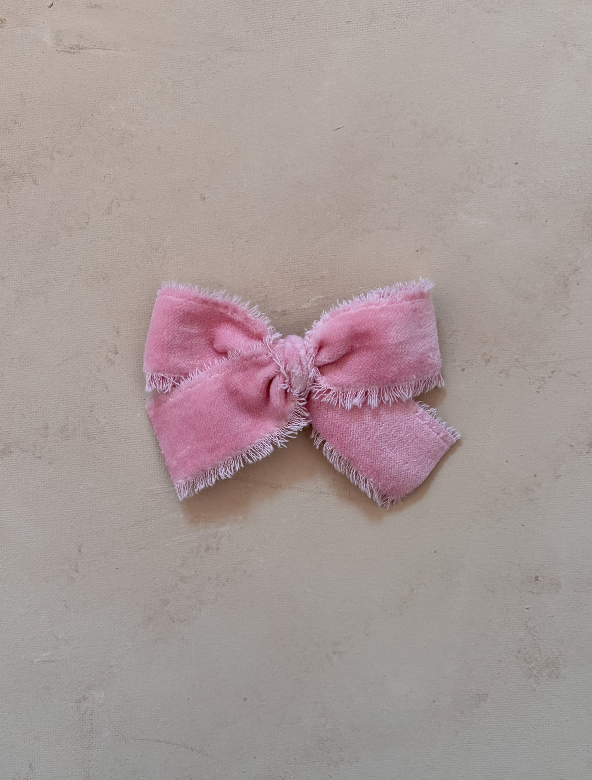 Classic Ribbon Bow Clip || Tarte