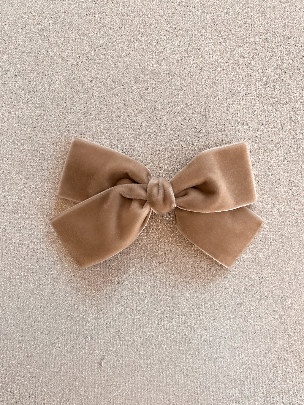 Classic Ribbon Bow Clip || Velvet Sand