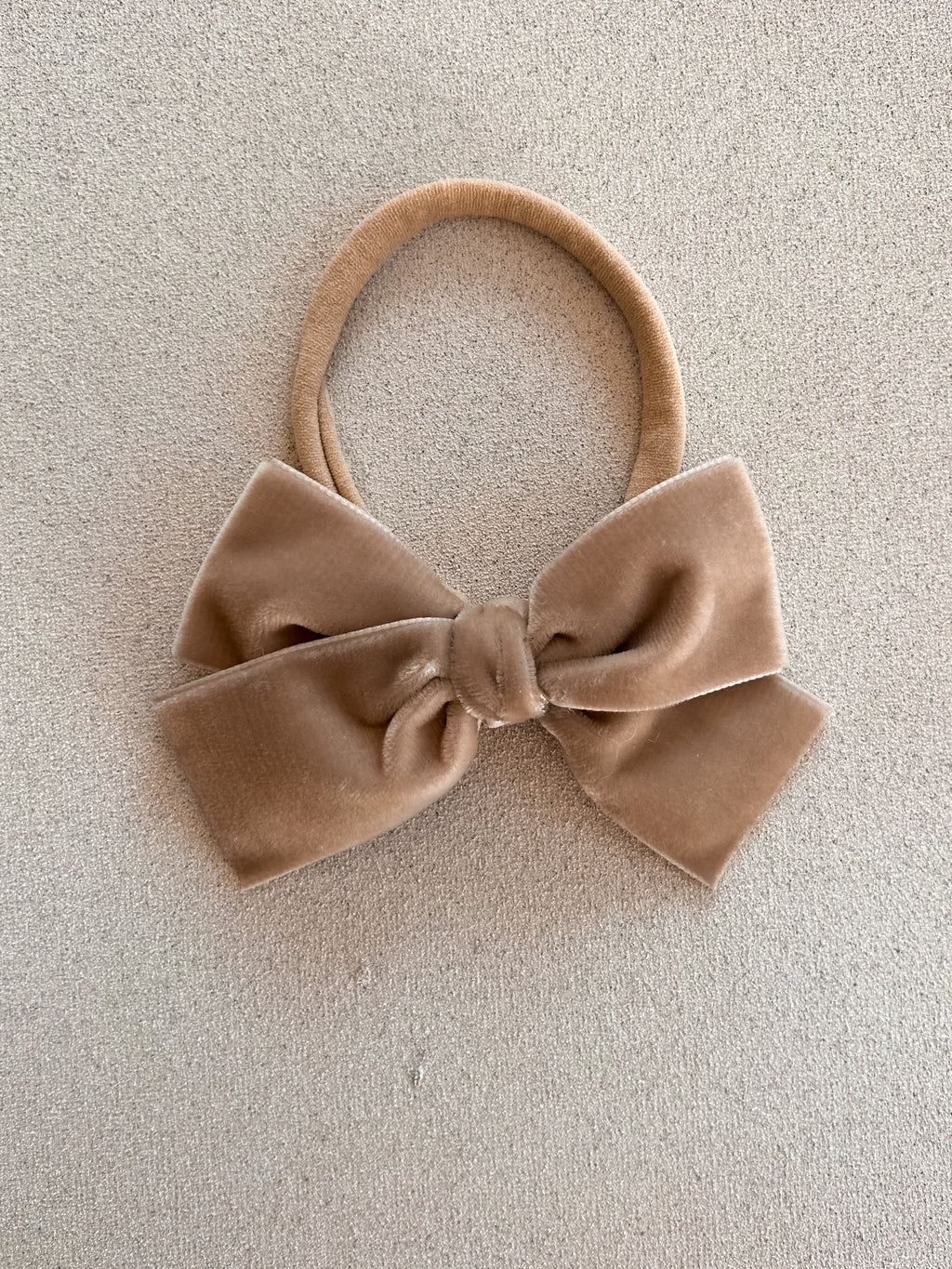 Classic Ribbon Bow Band || Velvet Sand