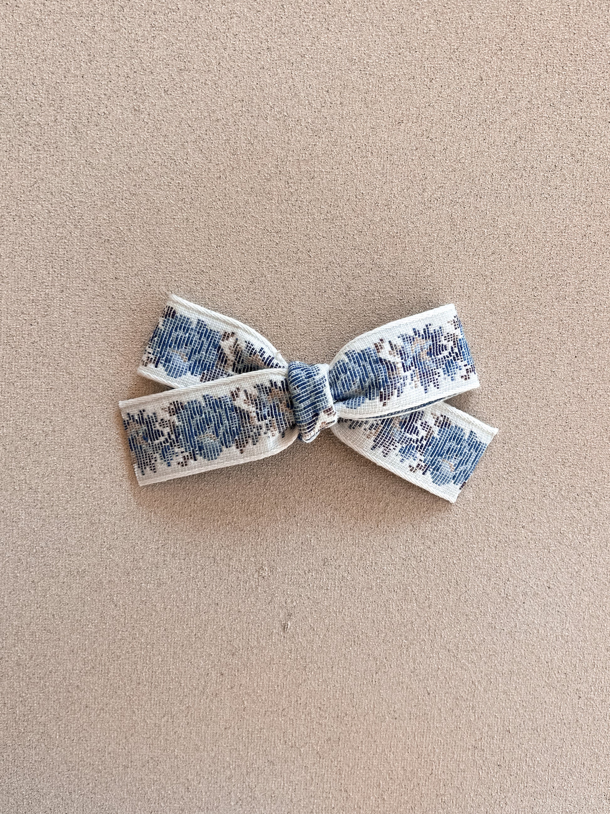 Classic Ribbon Bow Clip || Blue Floral Tapestry