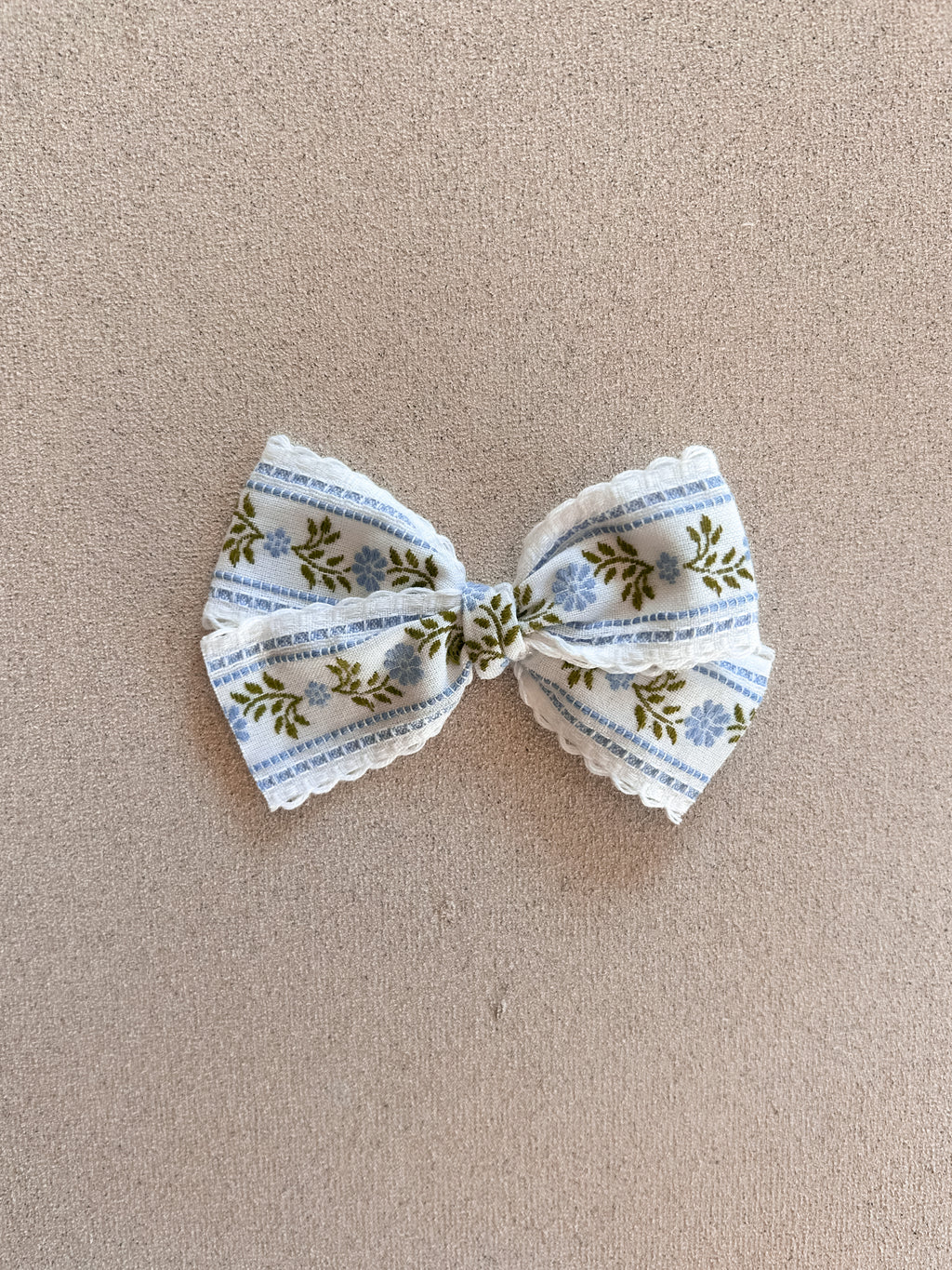 Petite Classic Ribbon Bow Clip || Scalloped Blue Floral Ribbon