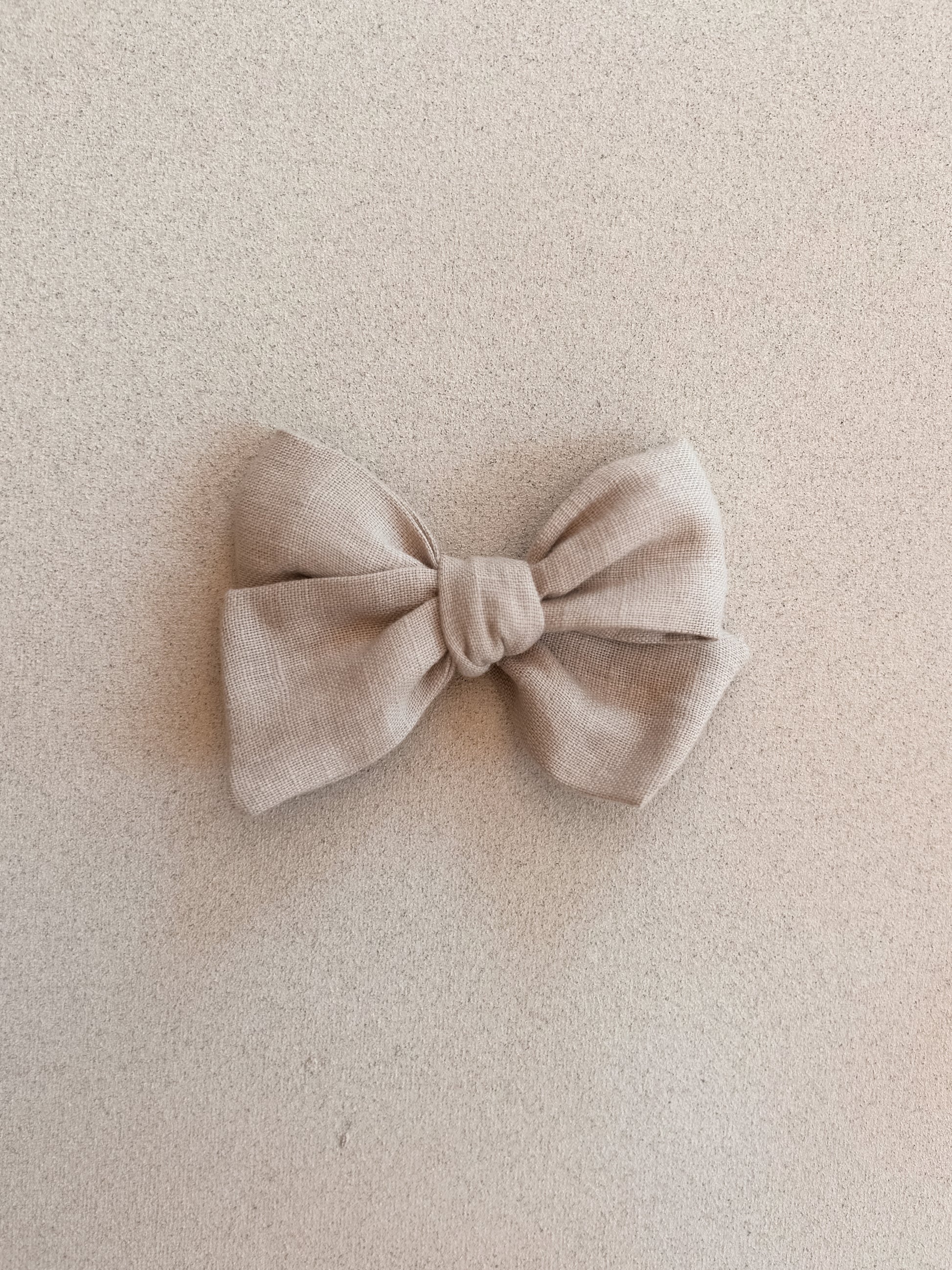 Classic Bow Clip || Oat