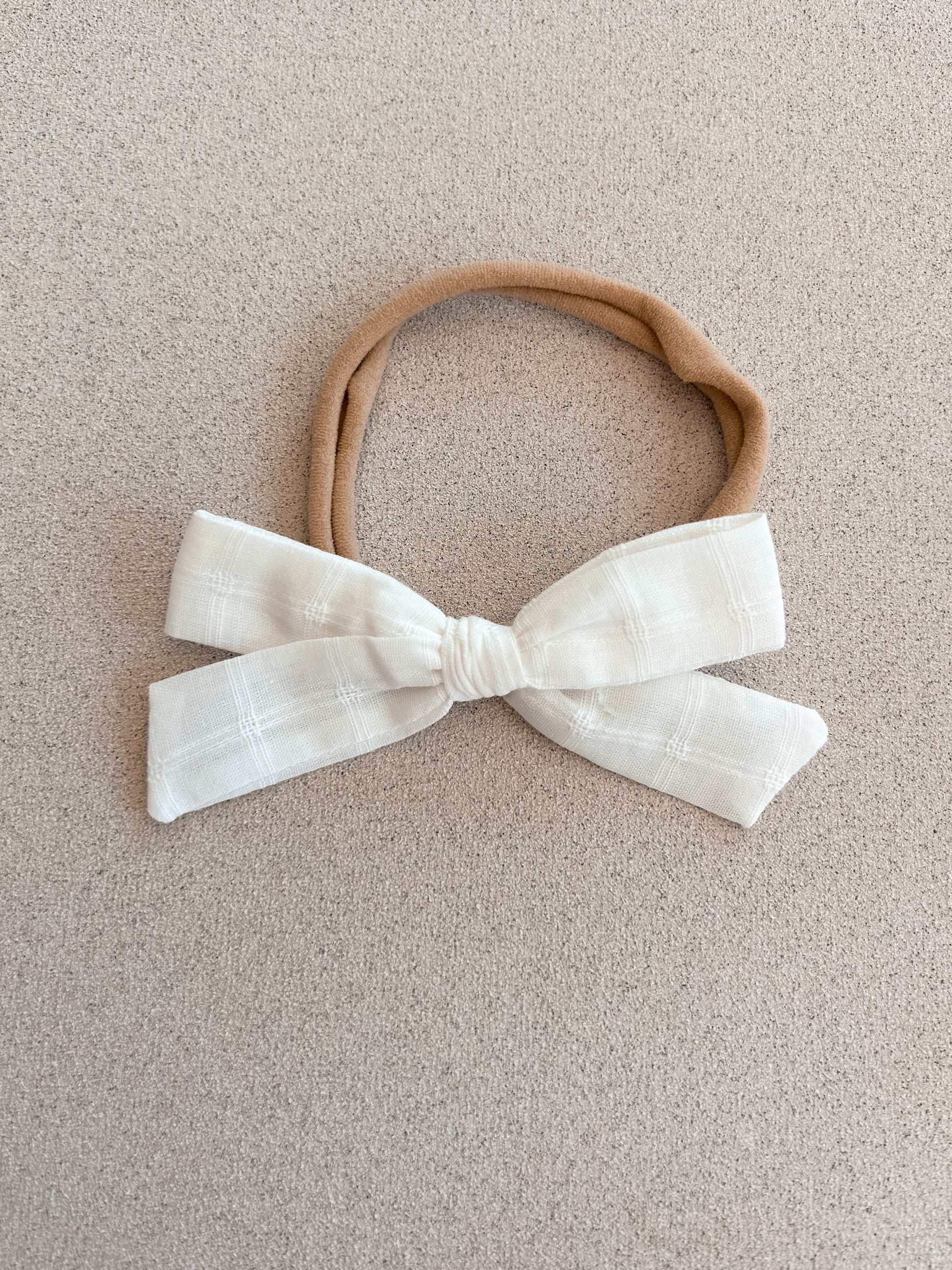 Petite Narrow Bow Band || White Grid
