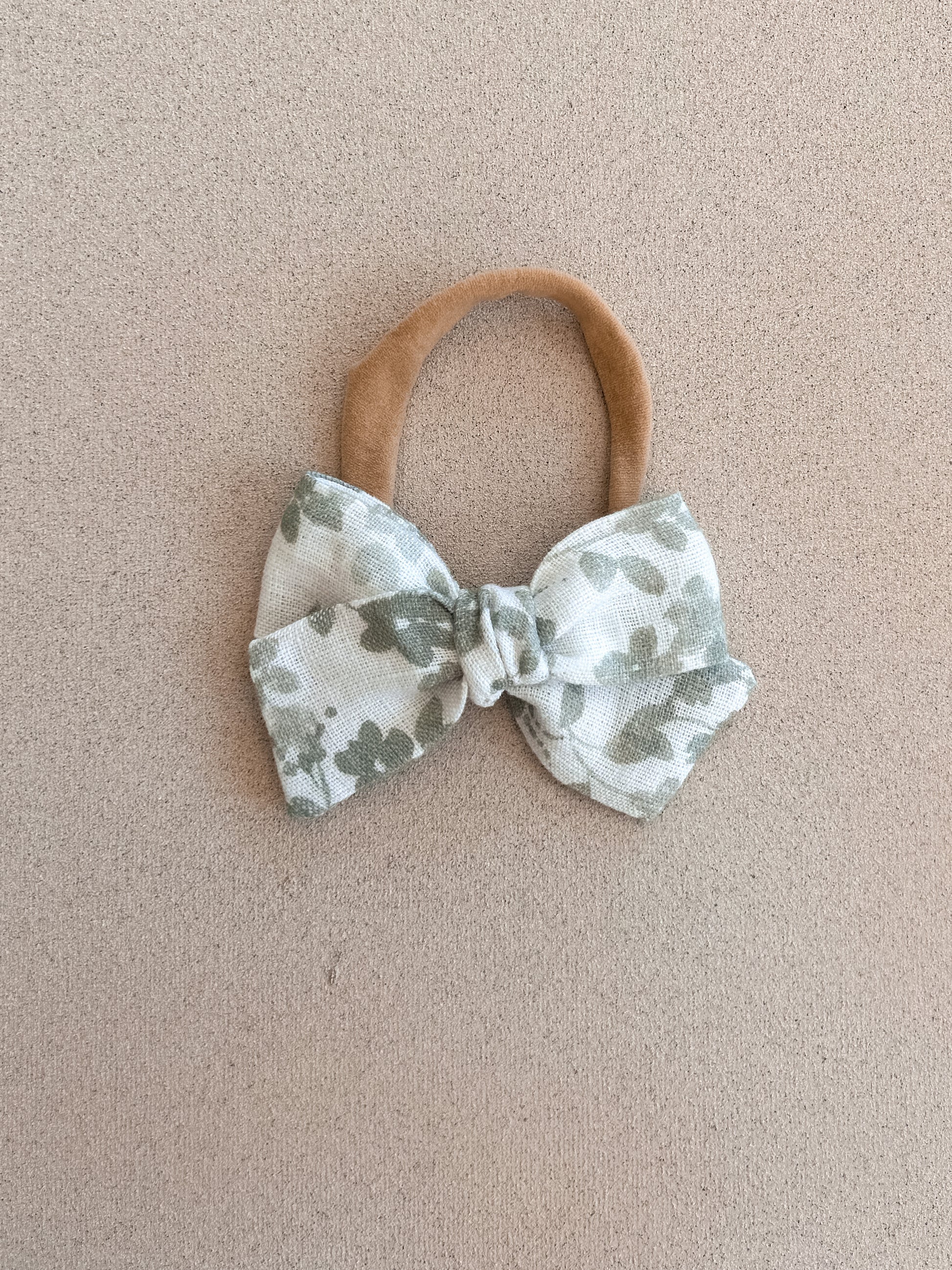 Petite Classic Bow Band || Sage Green Floral