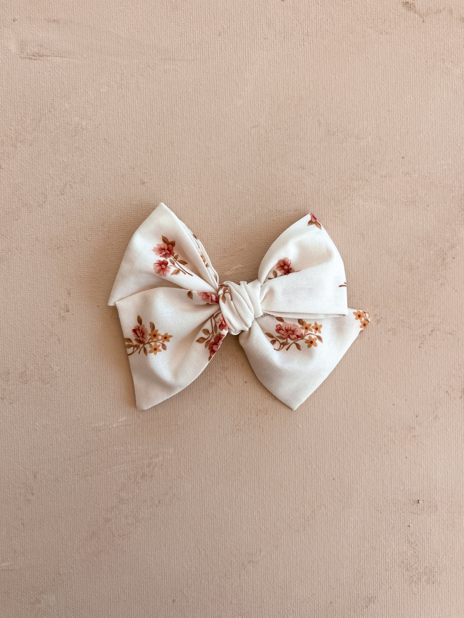 Large Pinwheel Bow Clip || Goldie