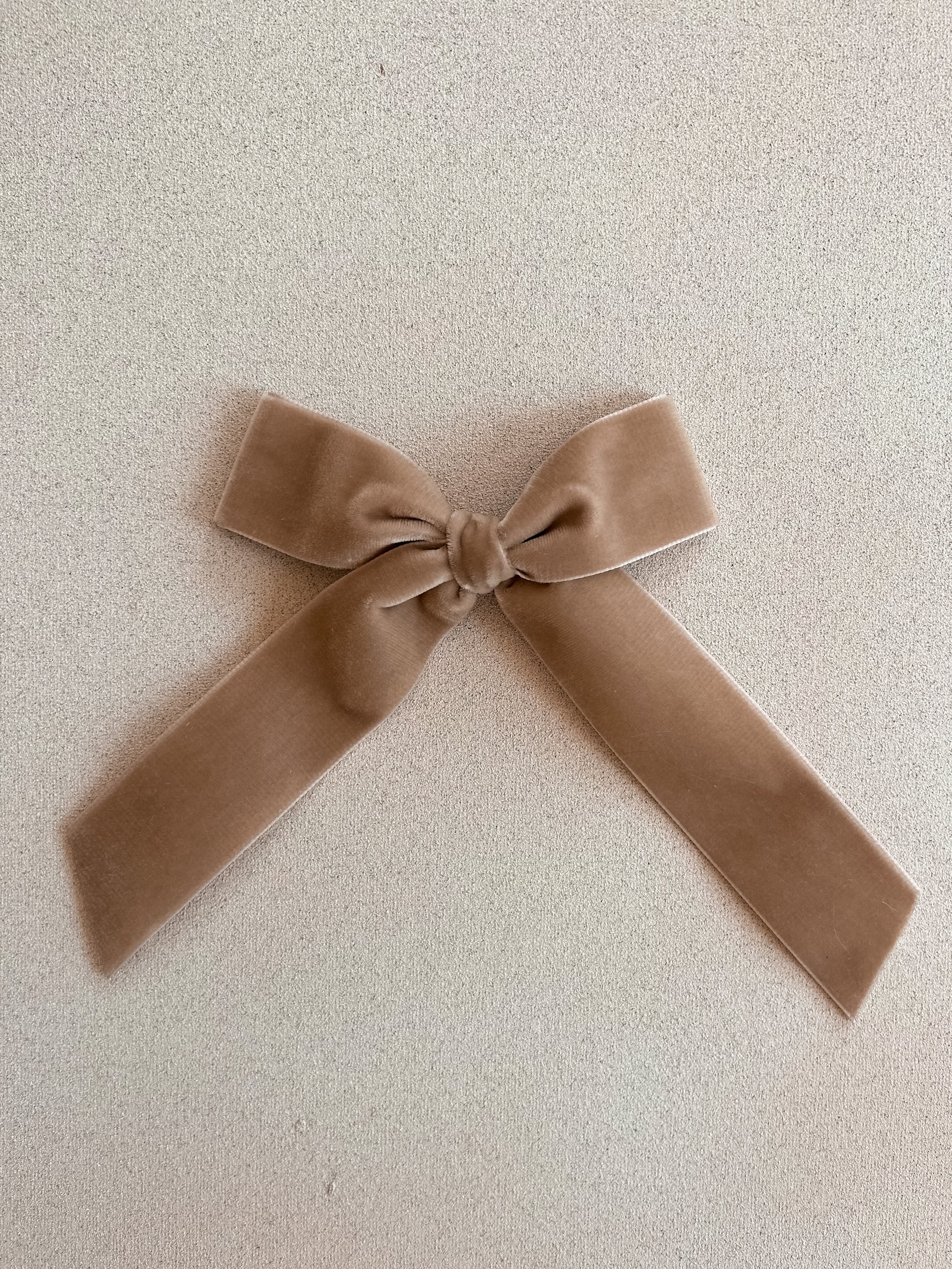 Oversized Ribbon Bow Clip || Velvet Sand