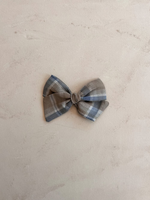 Classic Bow Clip || Fairmont