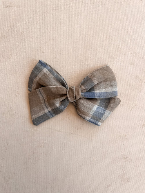Classic Bow Clip || Fairmont