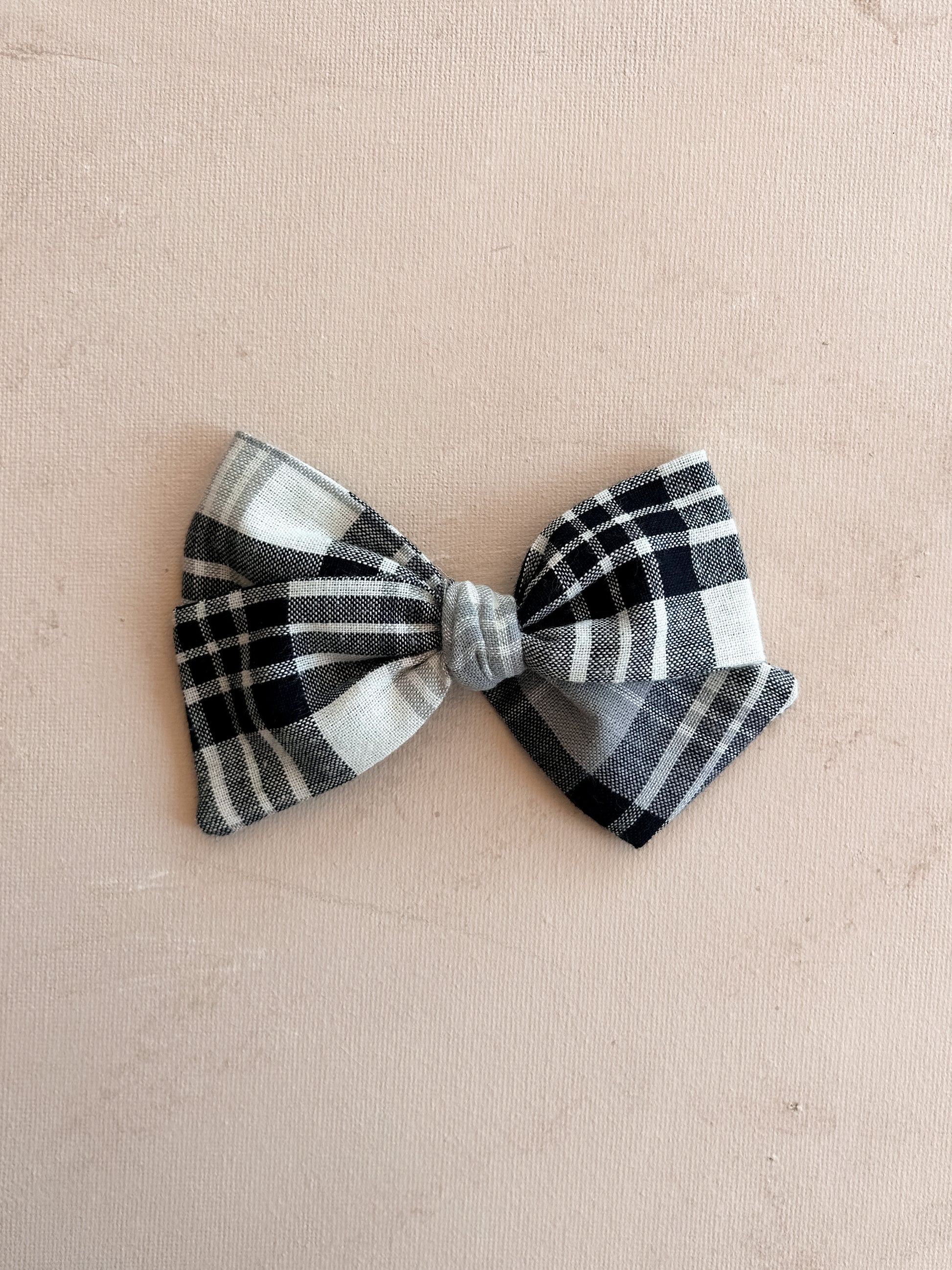 Classic Bow Clip || Galette