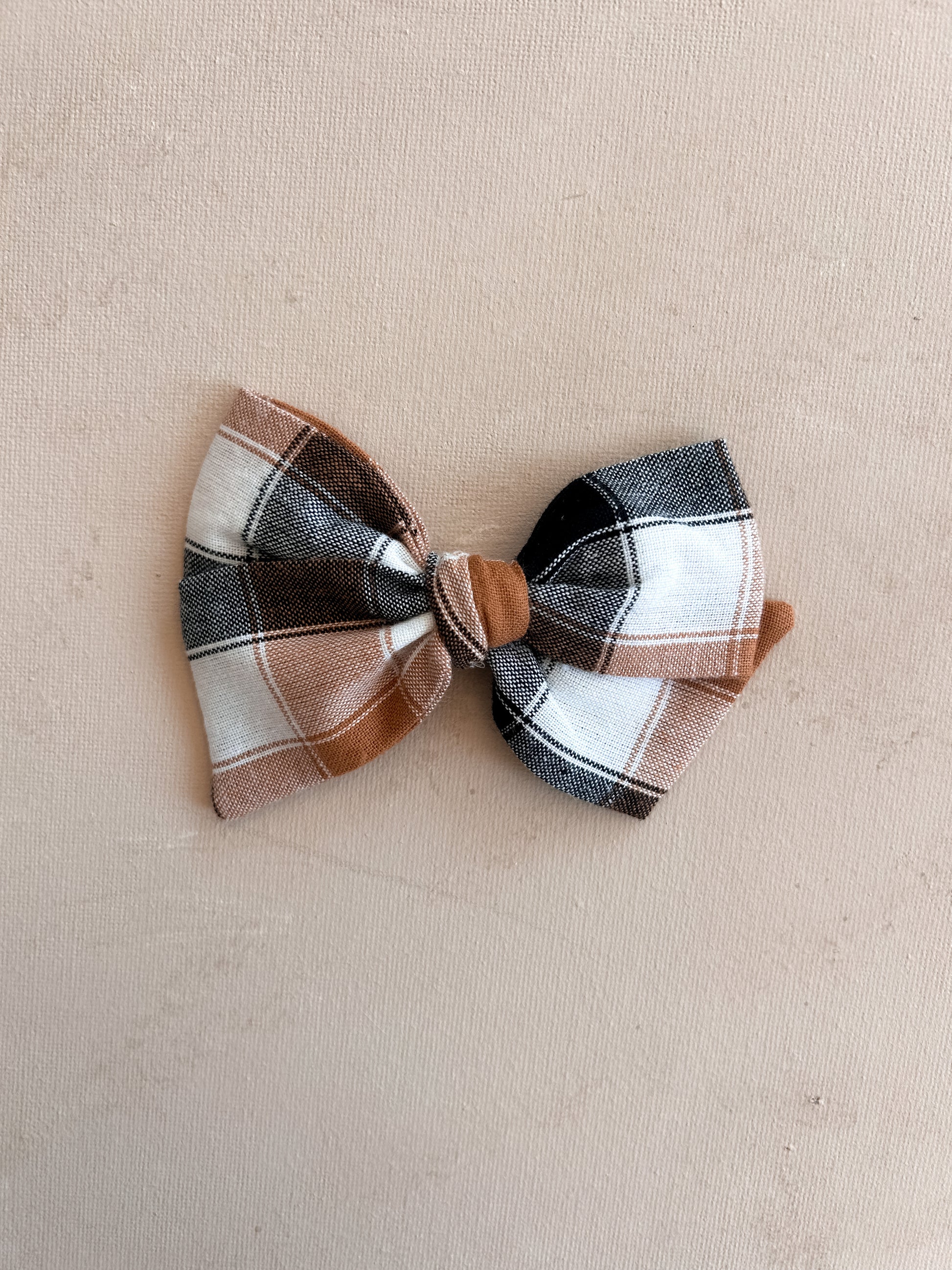Classic Bow Clip || Makenna