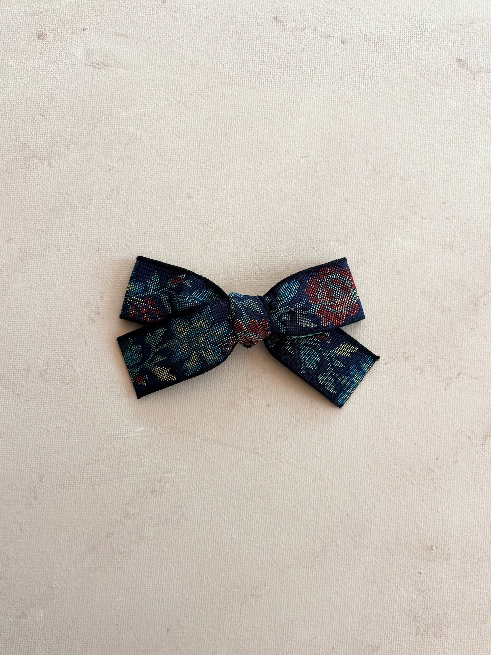 Classic Ribbon Bow Clip || Marjorie