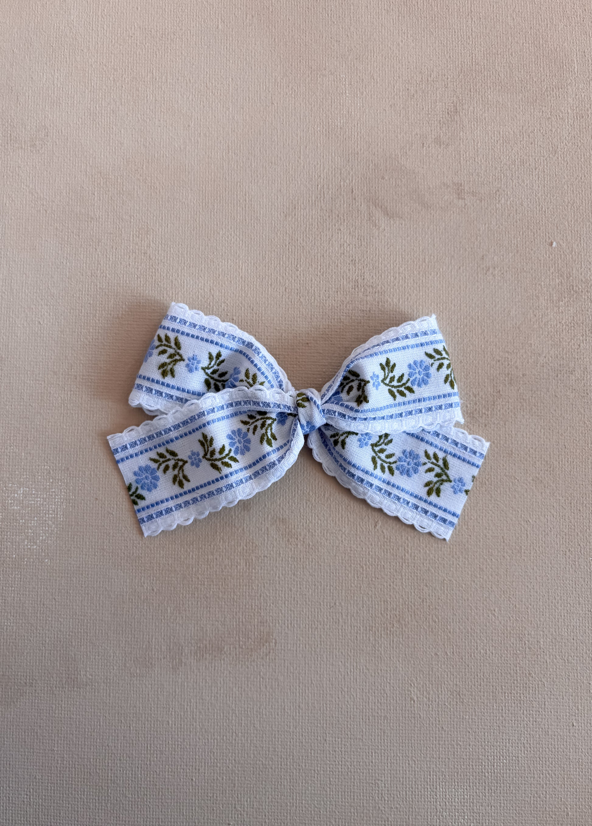 Ribbon Bow Clip | Vera
