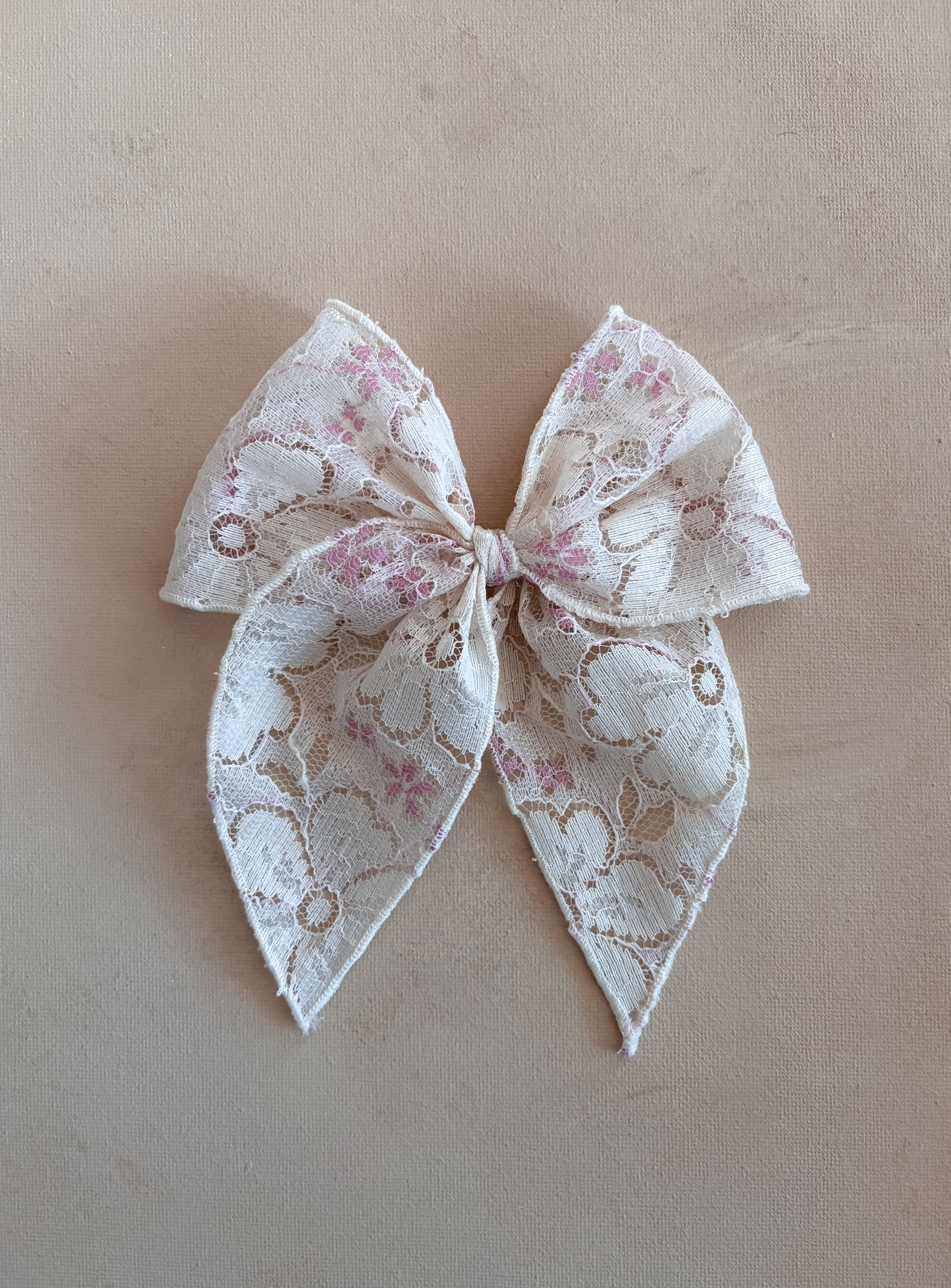 Fable Bow Clip | Daisy