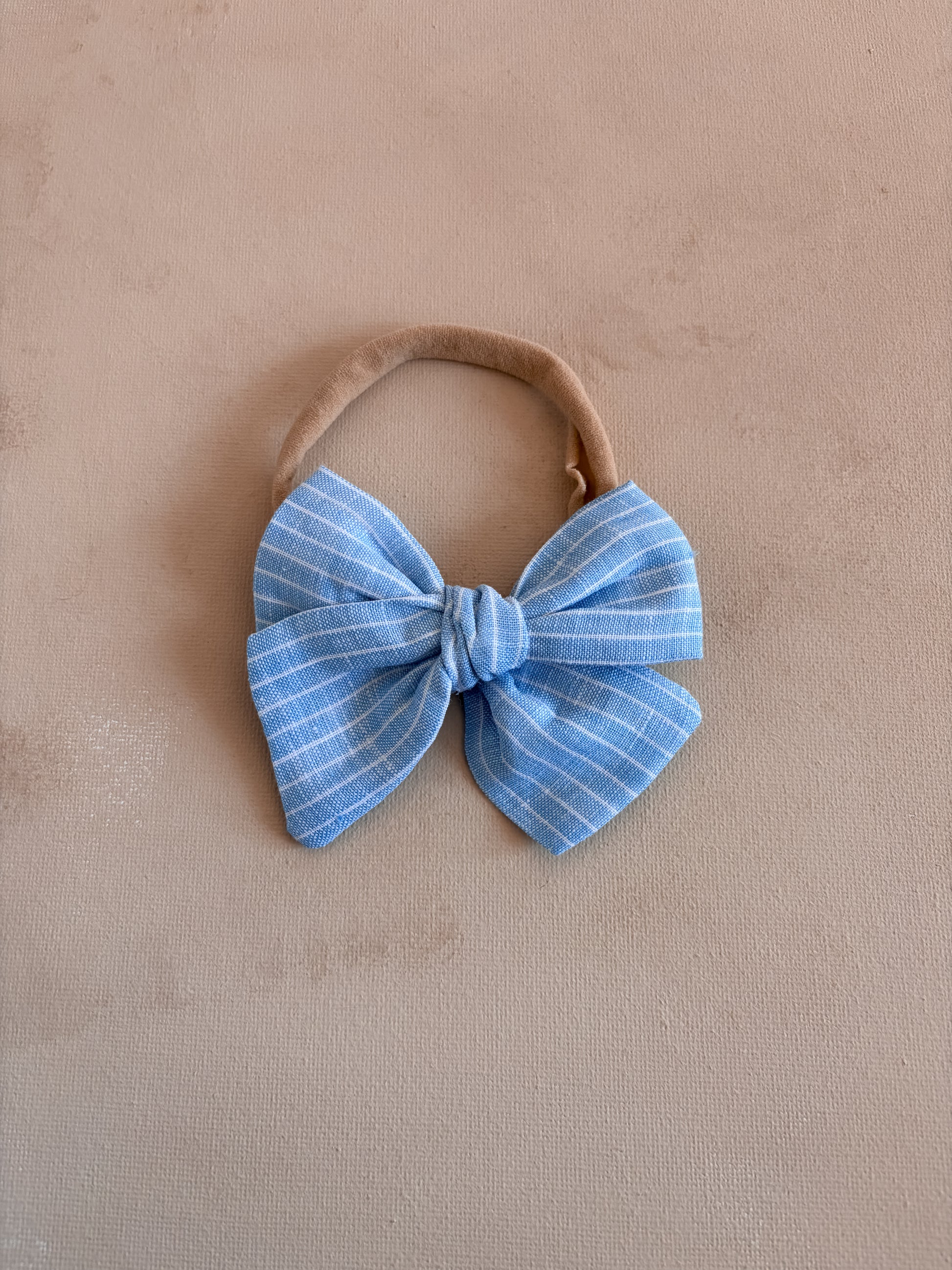 Petite Pinwheel Bow Band | Elsie