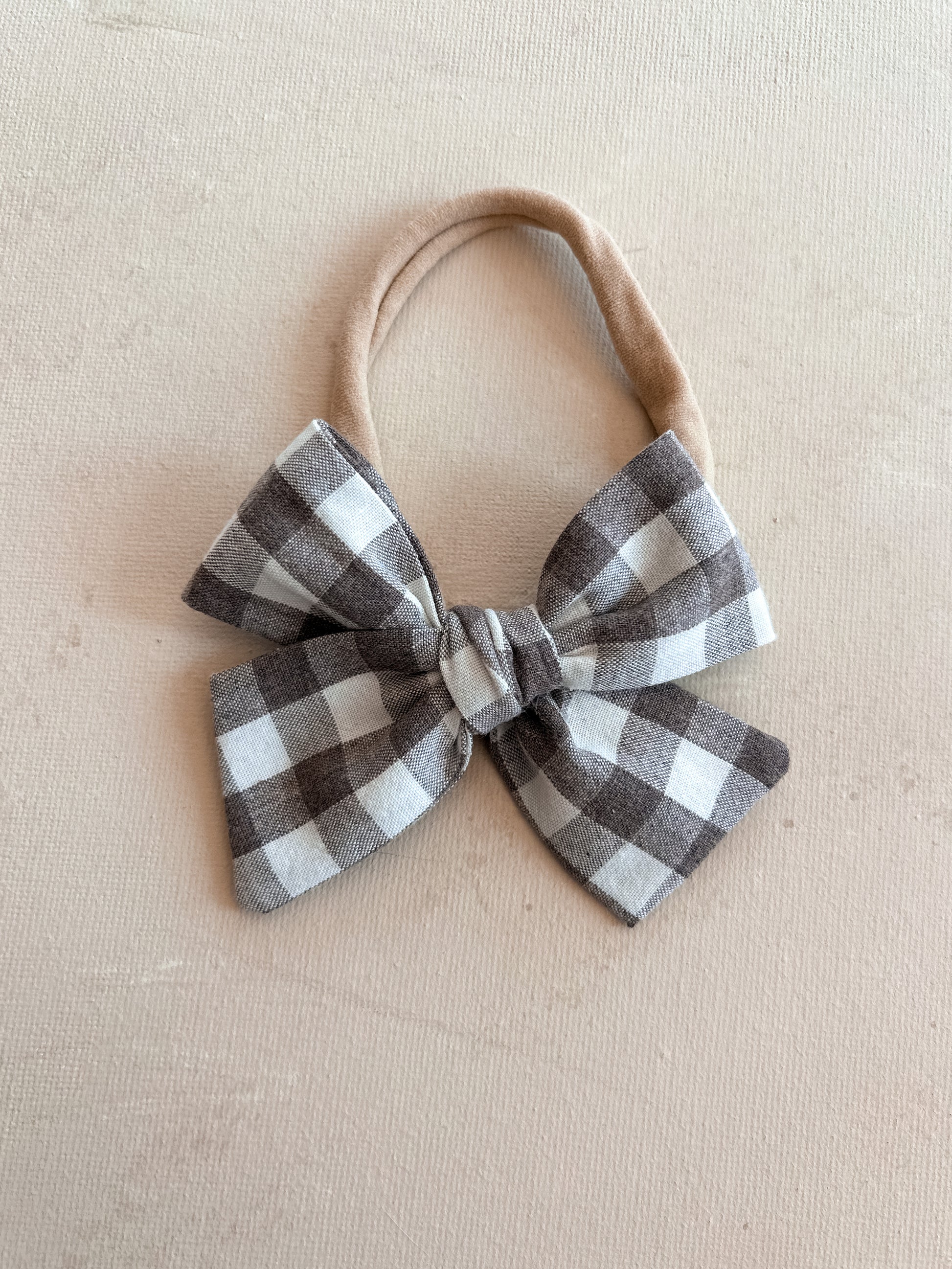 Pinwheel Bow Band || Ash